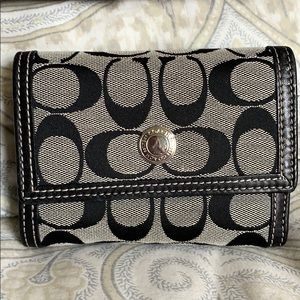 Women’s Coach wallet